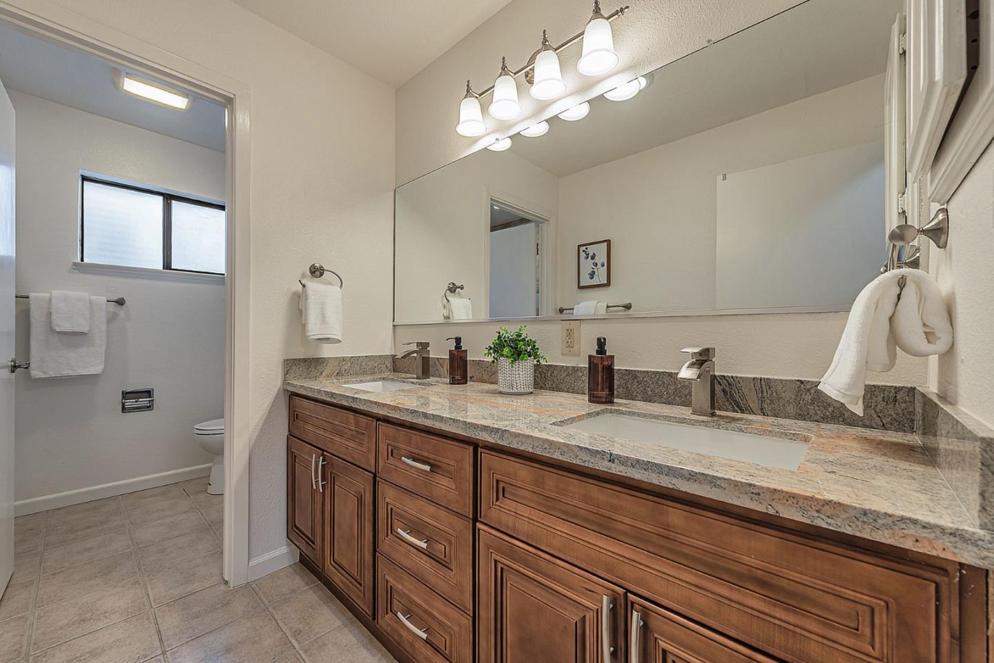 Detail Gallery Image 18 of 26 For 16904 Spencer Ave, Los Gatos,  CA 95032 - 4 Beds | 2/1 Baths