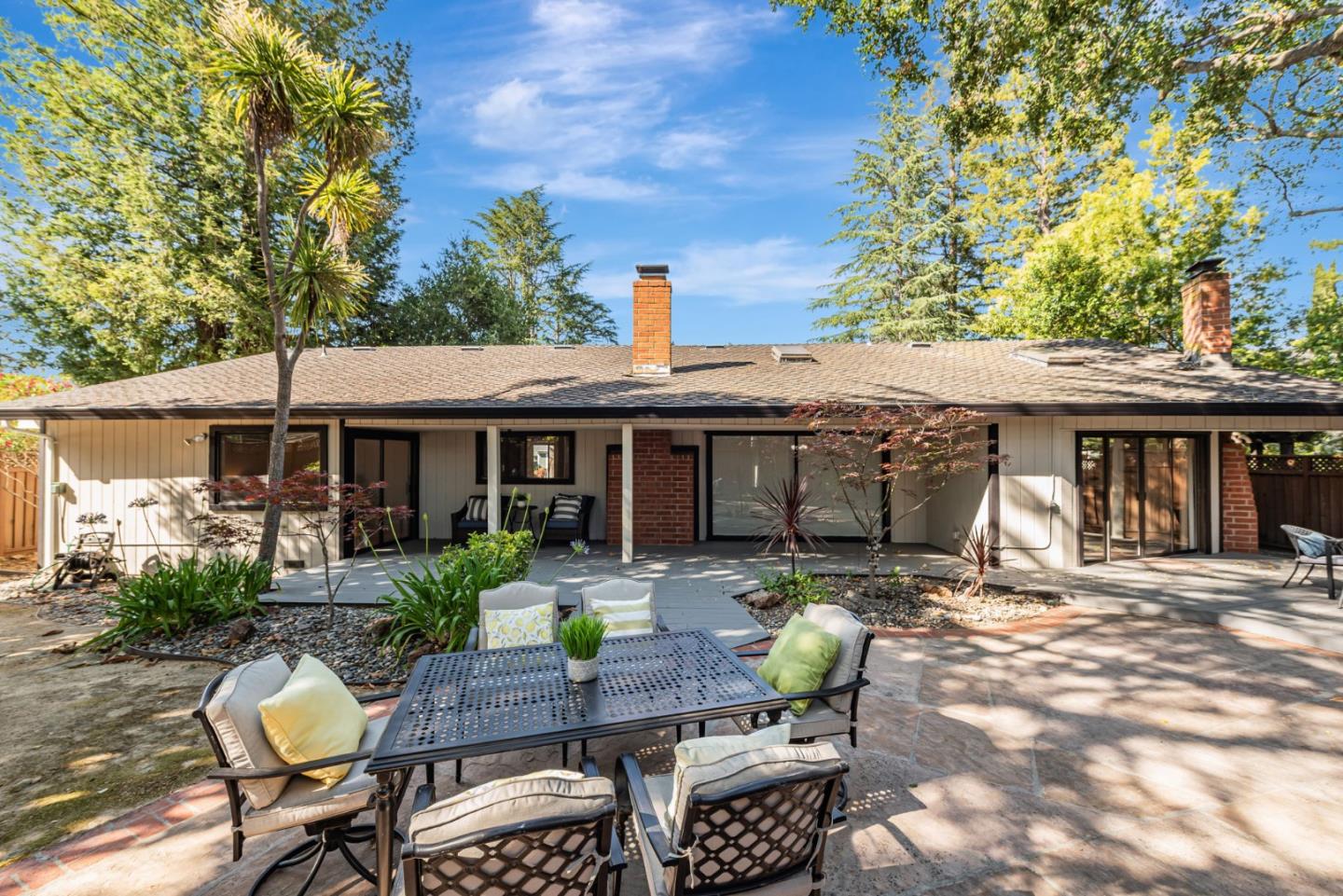 Detail Gallery Image 23 of 26 For 16904 Spencer Ave, Los Gatos,  CA 95032 - 4 Beds | 2/1 Baths