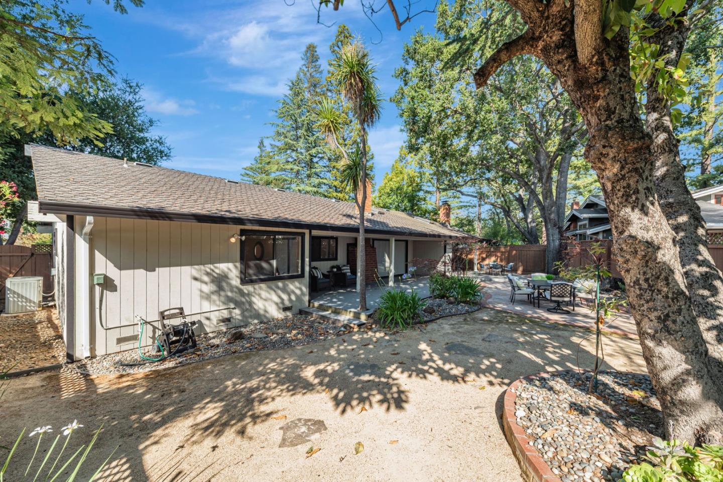Detail Gallery Image 24 of 26 For 16904 Spencer Ave, Los Gatos,  CA 95032 - 4 Beds | 2/1 Baths
