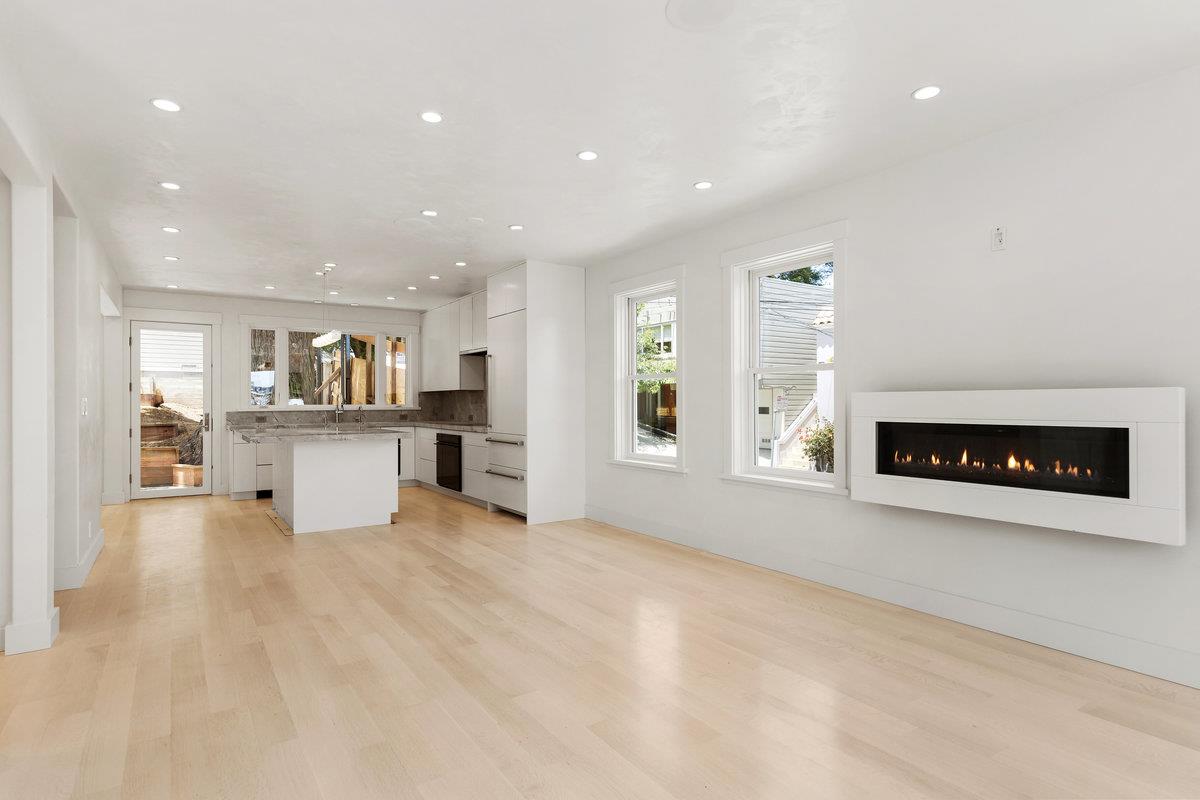 Detail Gallery Image 7 of 28 For 95 Nordhoff St, San Francisco,  CA 94131 - 4 Beds | 5 Baths