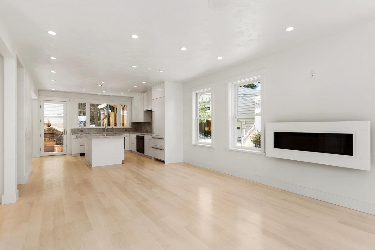 Detail Gallery Image 8 of 28 For 95 Nordhoff St, San Francisco,  CA 94131 - 4 Beds | 5 Baths