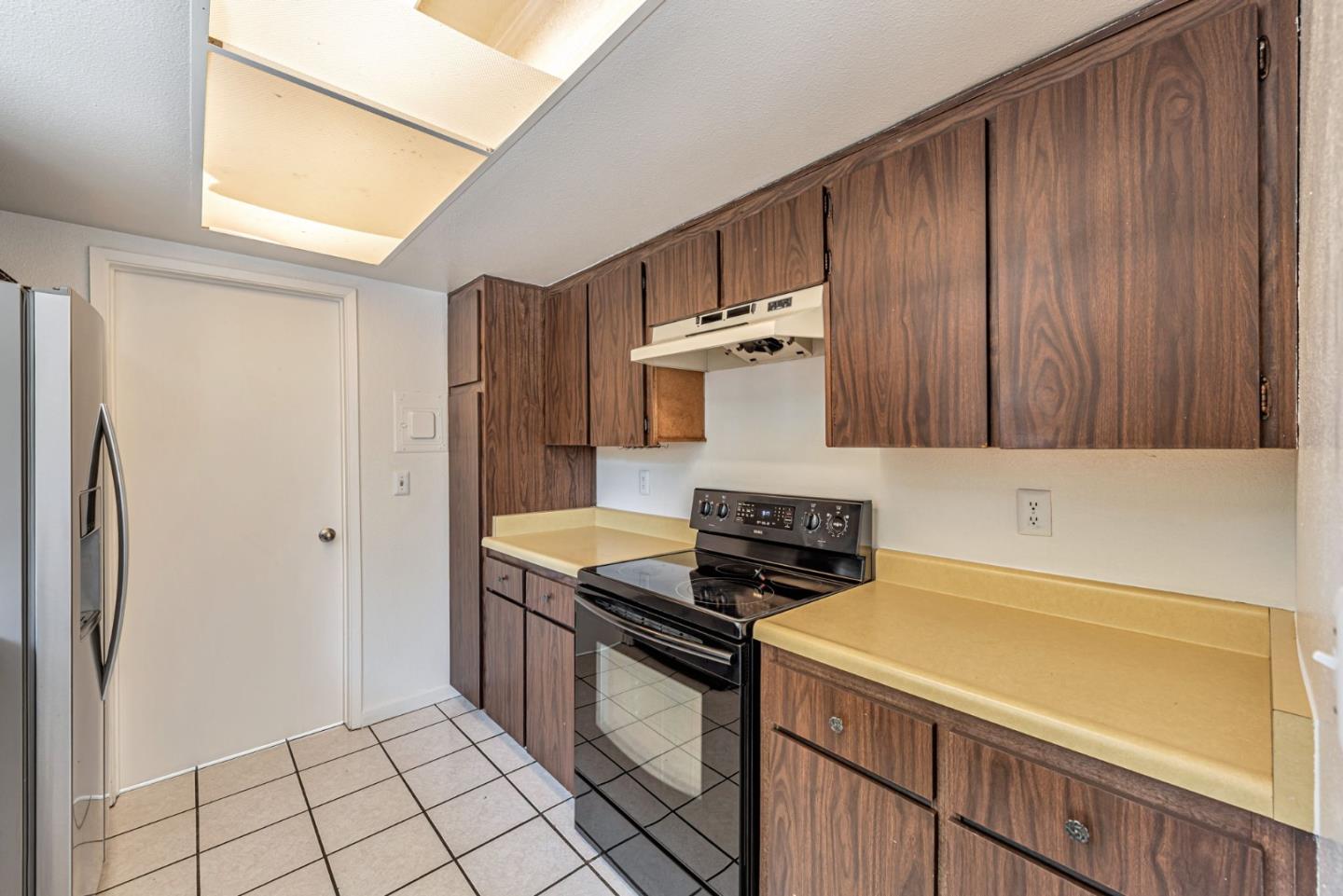 Detail Gallery Image 10 of 37 For 6422 Trinidad Dr, San Jose,  CA 95120 - 2 Beds | 2 Baths