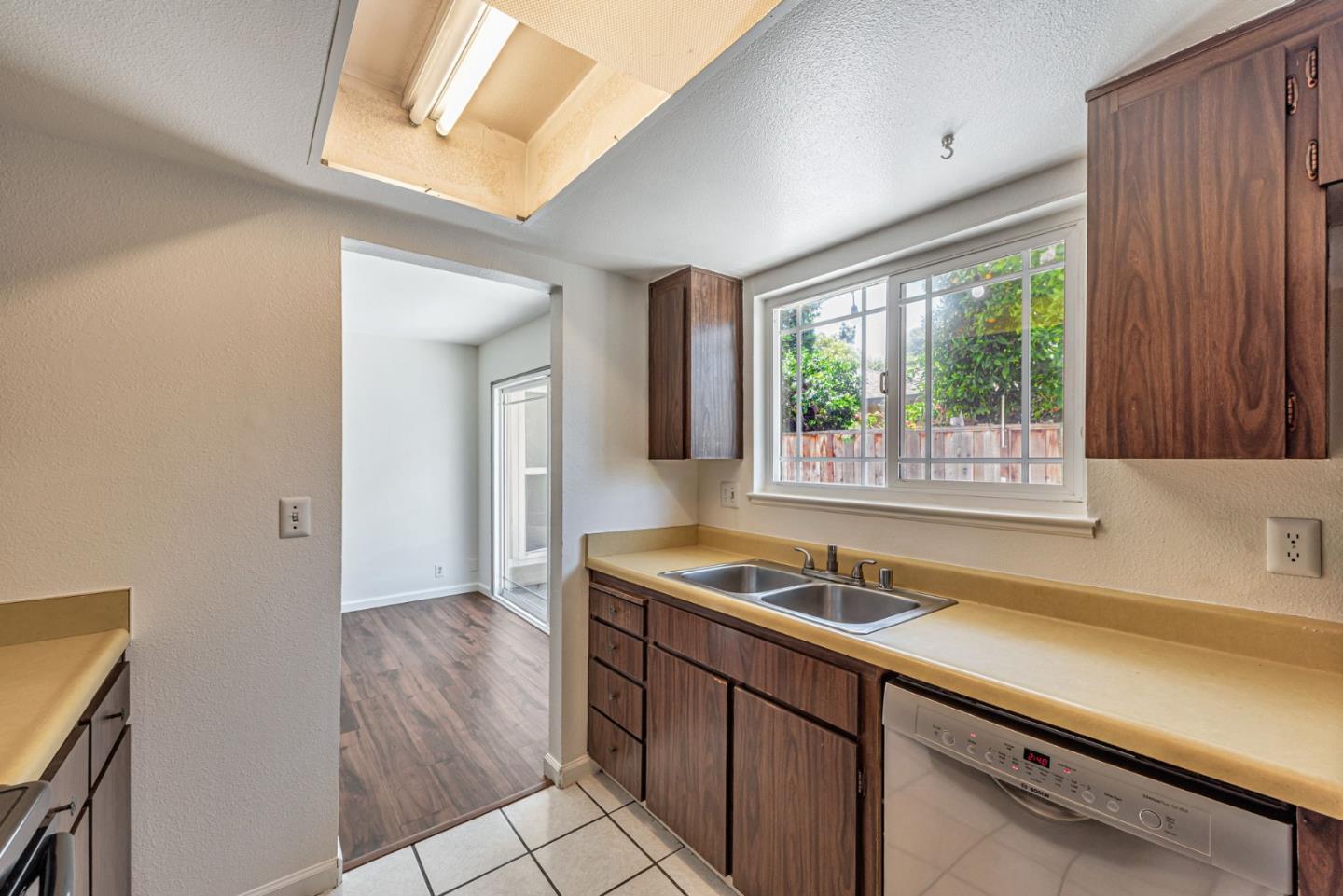 Detail Gallery Image 12 of 37 For 6422 Trinidad Dr, San Jose,  CA 95120 - 2 Beds | 2 Baths