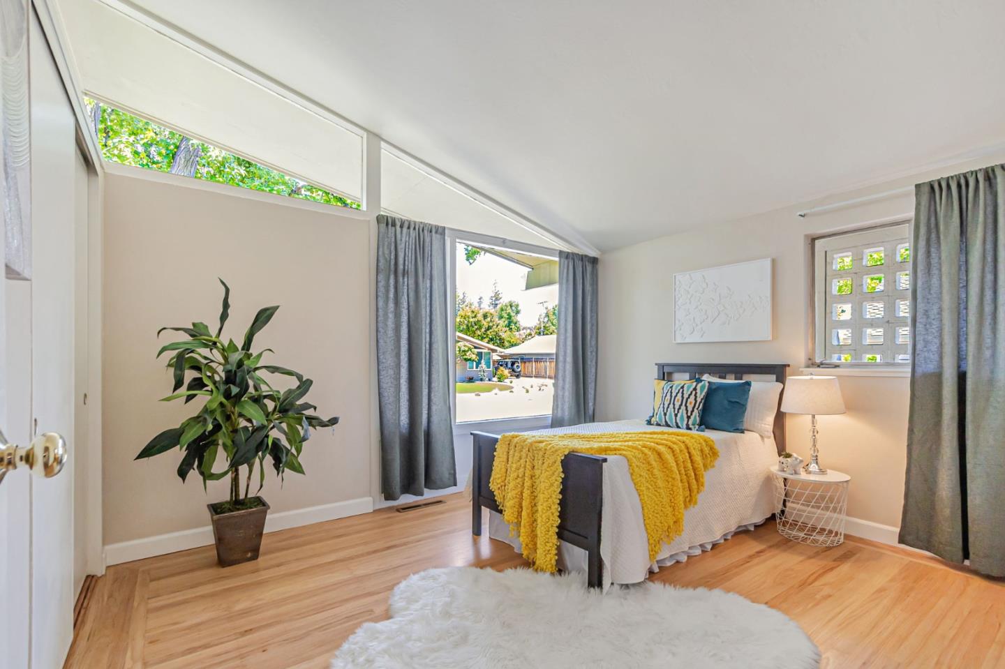 Detail Gallery Image 31 of 53 For 3846 Shasta Dr, Santa Clara,  CA 95051 - 4 Beds | 3 Baths