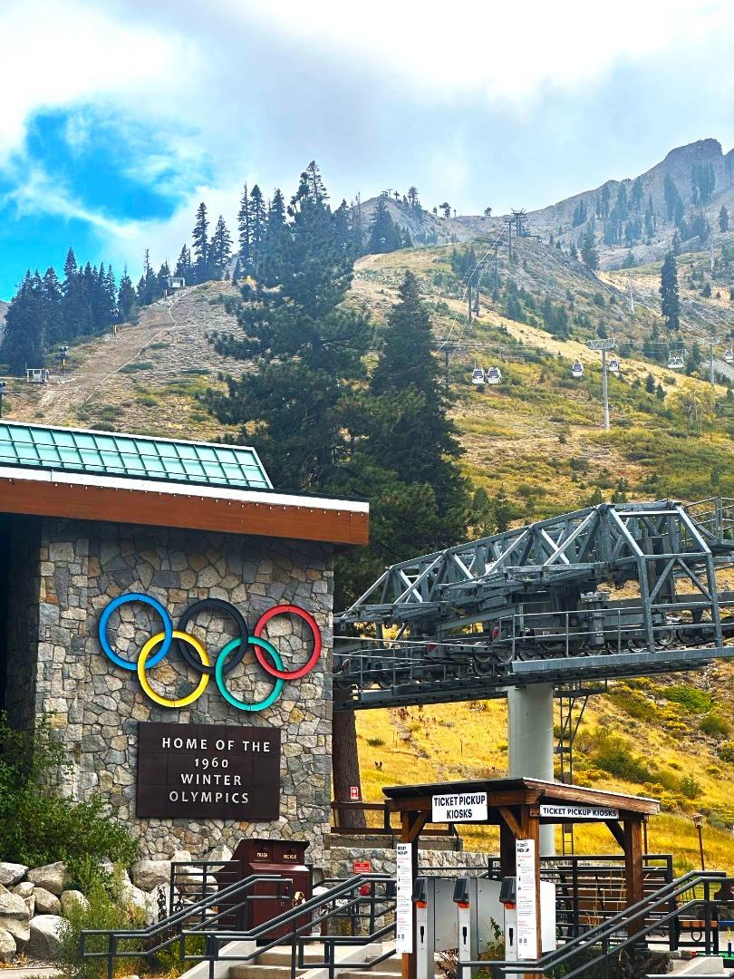 Detail Gallery Image 5 of 10 For 1 Red Wolf Lodge, Olympic Valley,  CA 96146 - 2 Beds | 1 Baths