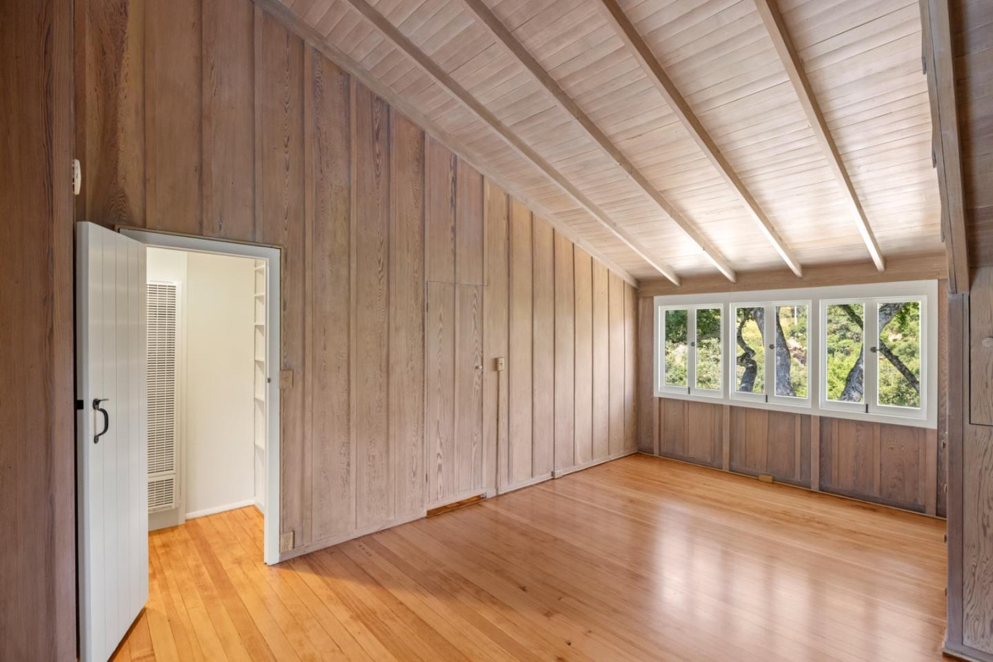 Detail Gallery Image 27 of 45 For 18 Upper Cir, Carmel Valley,  CA 93924 - 5 Beds | 2 Baths