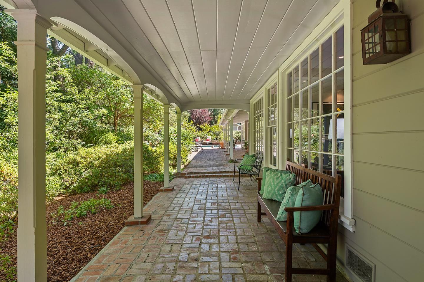 Detail Gallery Image 10 of 61 For 15745 Peach Hill Rd, Saratoga,  CA 95070 - 4 Beds | 3 Baths