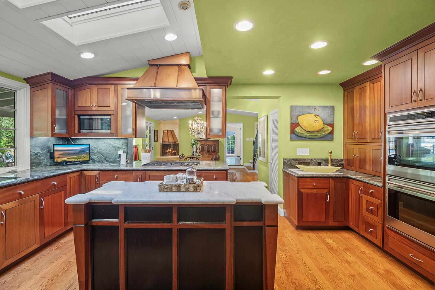 Detail Gallery Image 18 of 61 For 15745 Peach Hill Rd, Saratoga,  CA 95070 - 4 Beds | 3 Baths