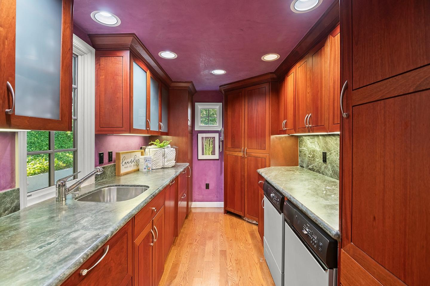 Detail Gallery Image 22 of 61 For 15745 Peach Hill Rd, Saratoga,  CA 95070 - 4 Beds | 3 Baths