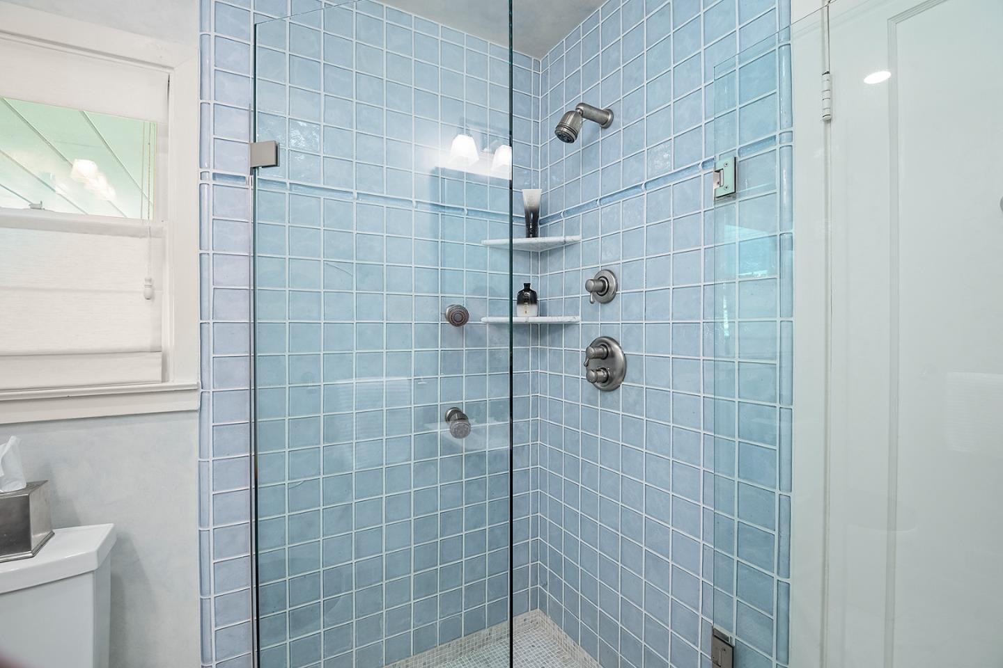 Detail Gallery Image 34 of 61 For 15745 Peach Hill Rd, Saratoga,  CA 95070 - 4 Beds | 3 Baths