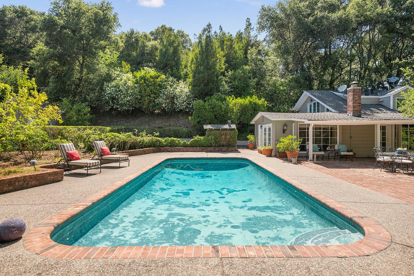 Detail Gallery Image 42 of 61 For 15745 Peach Hill Rd, Saratoga,  CA 95070 - 4 Beds | 3 Baths