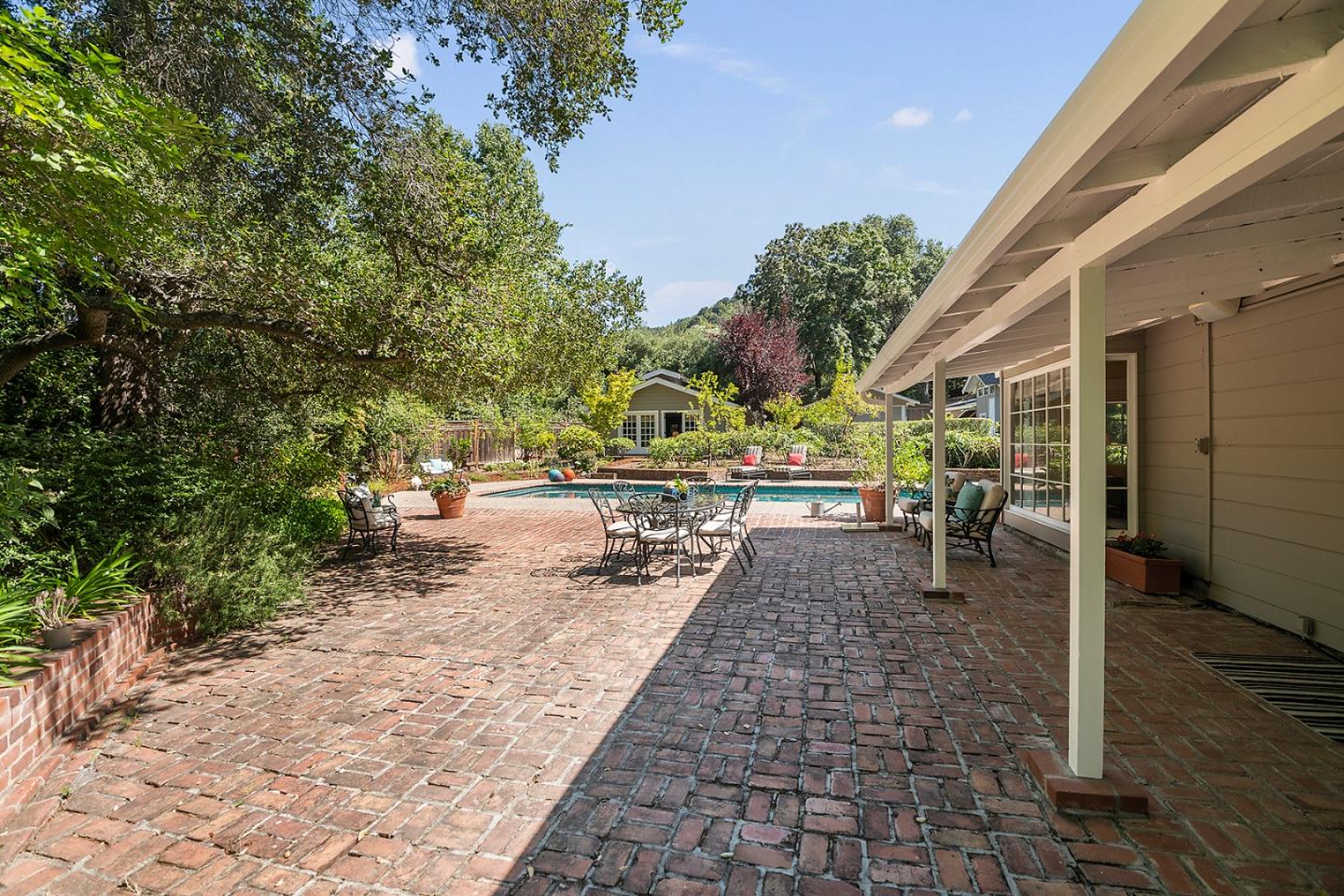 Detail Gallery Image 47 of 61 For 15745 Peach Hill Rd, Saratoga,  CA 95070 - 4 Beds | 3 Baths