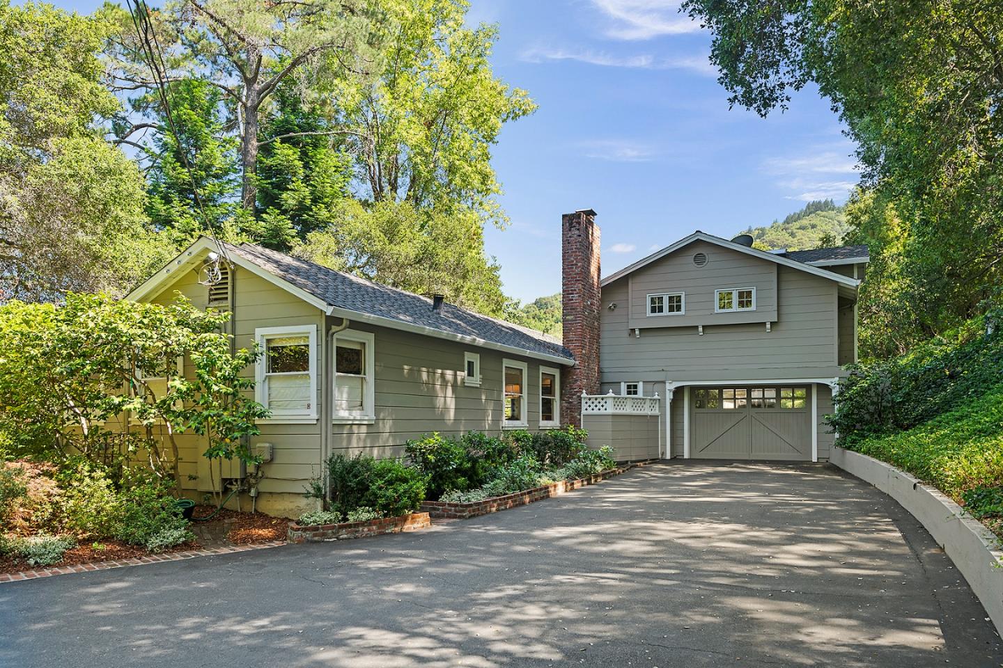 Detail Gallery Image 5 of 61 For 15745 Peach Hill Rd, Saratoga,  CA 95070 - 4 Beds | 3 Baths