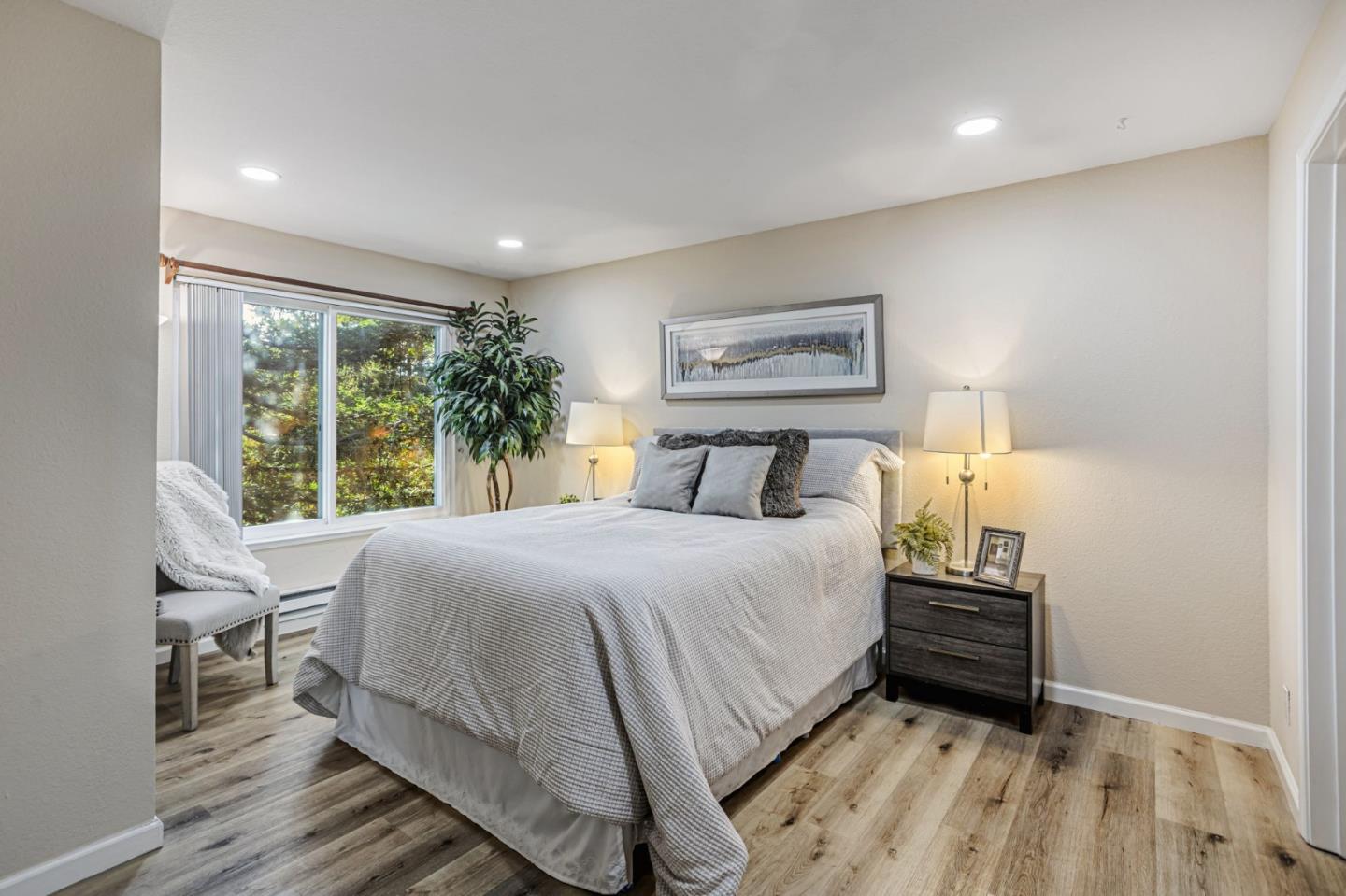 Detail Gallery Image 11 of 32 For 644 Teatree Ct, San Jose,  CA 95128 - 2 Beds | 2 Baths