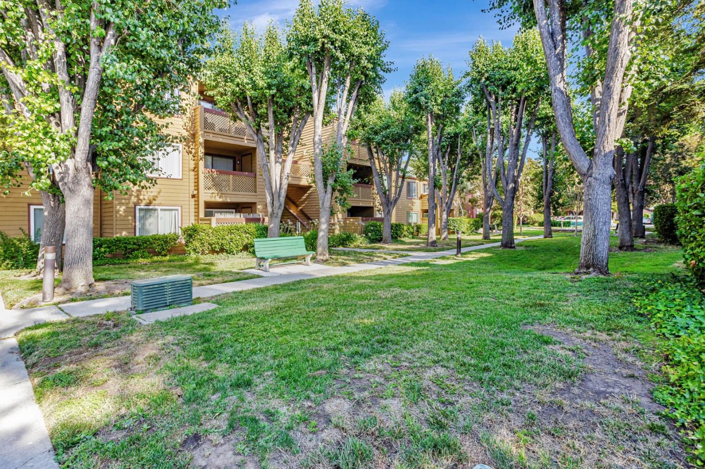 Detail Gallery Image 27 of 32 For 644 Teatree Ct, San Jose,  CA 95128 - 2 Beds | 2 Baths
