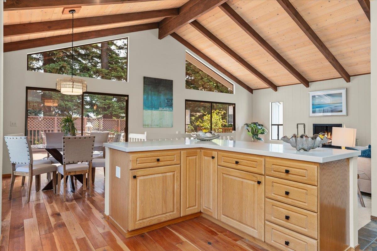 Detail Gallery Image 11 of 45 For 224 Pilkington Ave, Santa Cruz,  CA 95062 - 3 Beds | 3 Baths