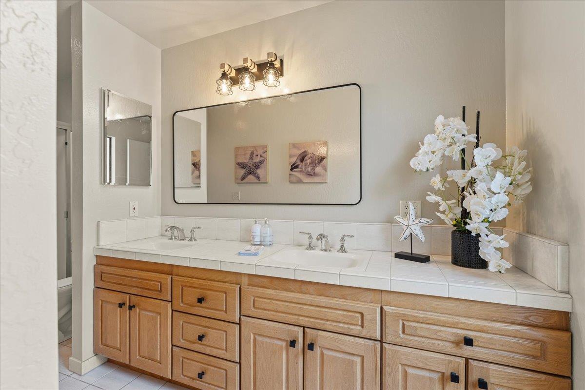 Detail Gallery Image 19 of 45 For 224 Pilkington Ave, Santa Cruz,  CA 95062 - 3 Beds | 3 Baths