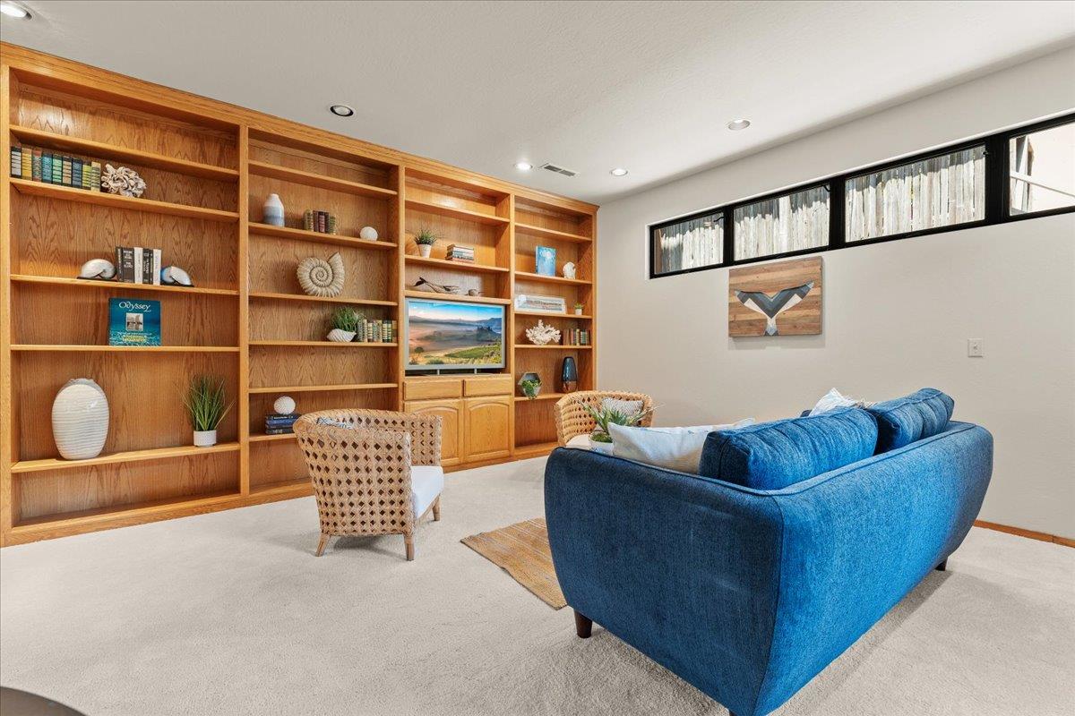 Detail Gallery Image 31 of 45 For 224 Pilkington Ave, Santa Cruz,  CA 95062 - 3 Beds | 3 Baths
