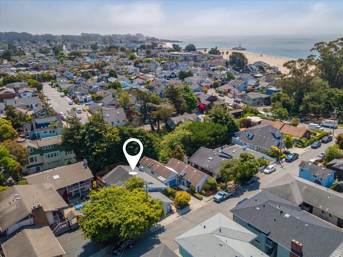 Detail Gallery Image 38 of 45 For 224 Pilkington Ave, Santa Cruz,  CA 95062 - 3 Beds | 3 Baths