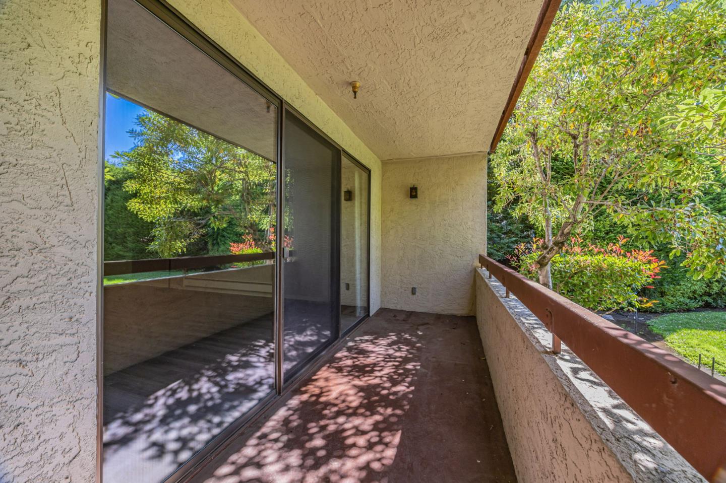 Detail Gallery Image 22 of 32 For 320 Elm St #111,  San Mateo,  CA 94401 - 3 Beds | 2 Baths