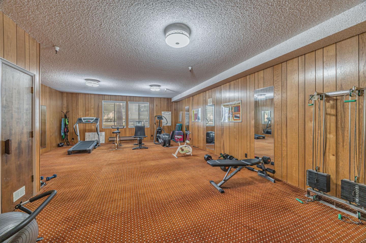 Detail Gallery Image 27 of 32 For 320 Elm St #111,  San Mateo,  CA 94401 - 3 Beds | 2 Baths