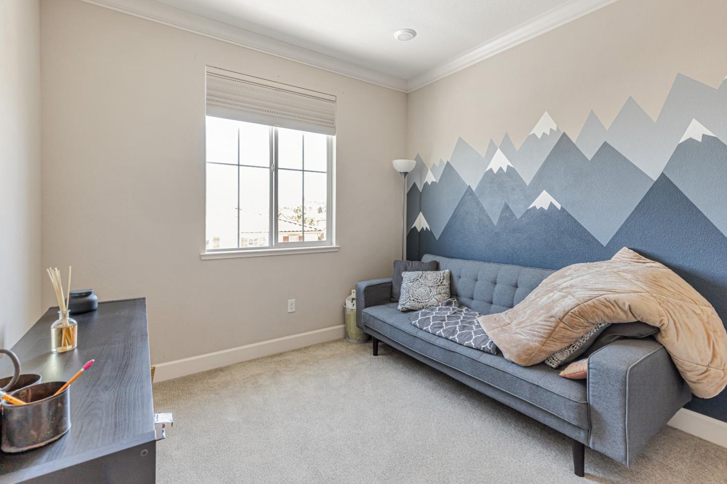Detail Gallery Image 4 of 34 For 31 Dill Ln, Morgan Hill,  CA 95037 - 3 Beds | 2/1 Baths