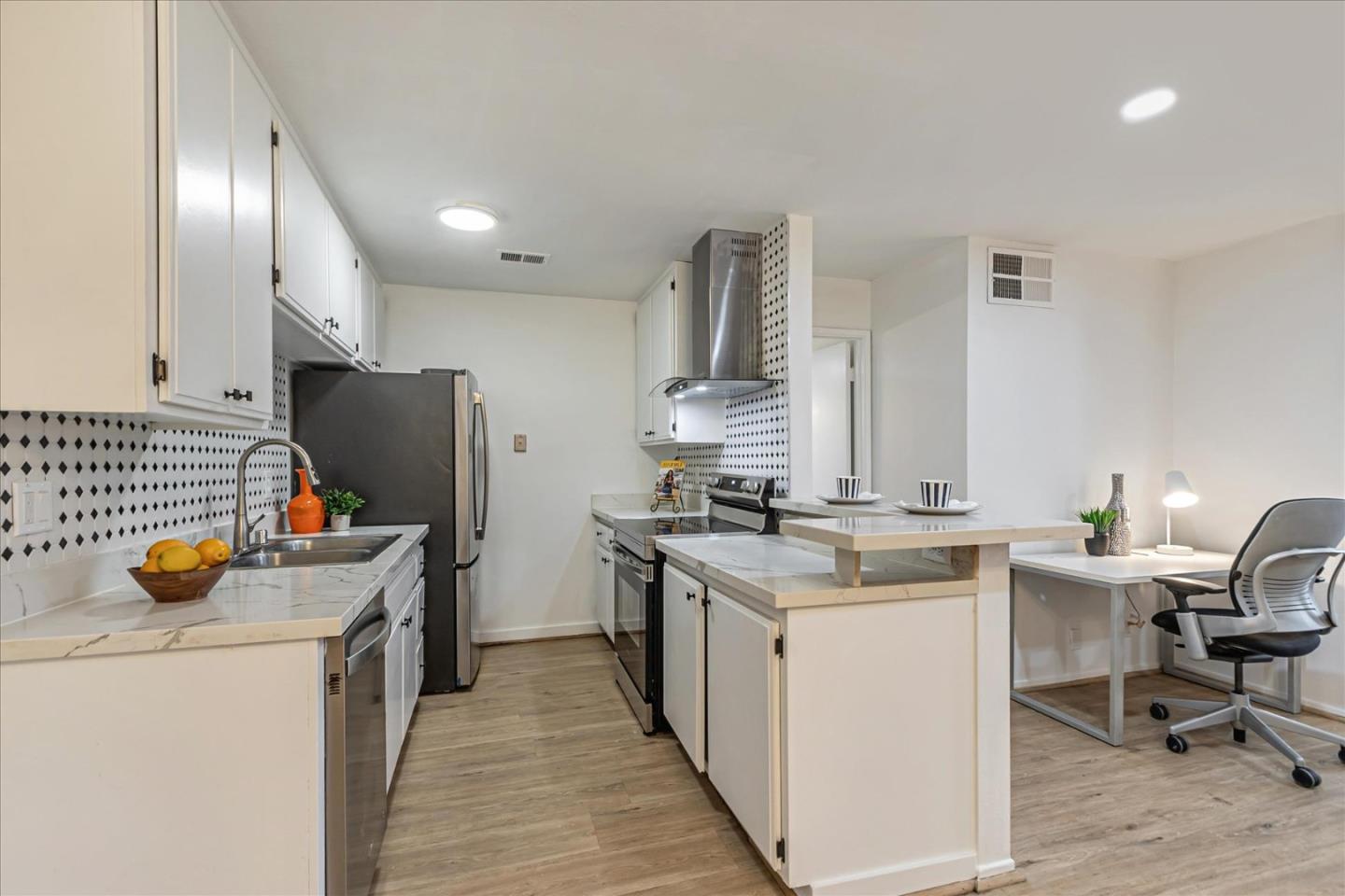 Detail Gallery Image 9 of 40 For 247 N Capitol Ave #105,  San Jose,  CA 95127 - 1 Beds | 1 Baths