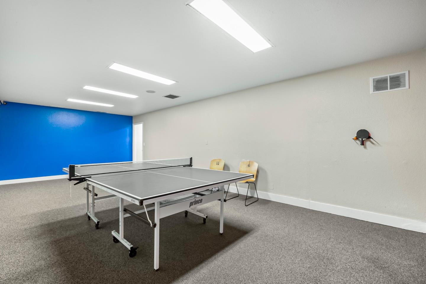 Detail Gallery Image 25 of 44 For 310 Tradewinds Dr #8,  San Jose,  CA 95123 - 3 Beds | 2 Baths