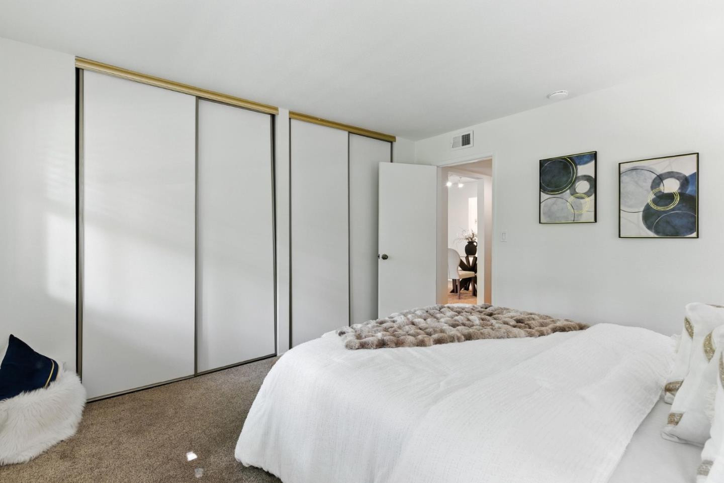Detail Gallery Image 11 of 33 For 1001 E Evelyn Ter #110,  Sunnyvale,  CA 94086 - 2 Beds | 1 Baths