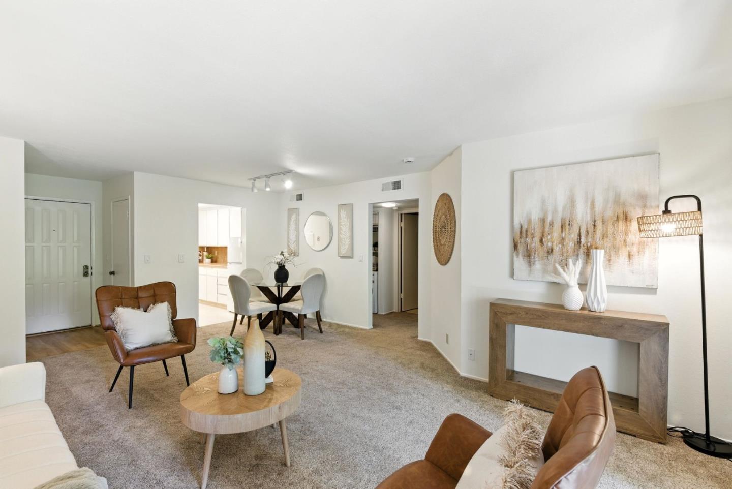 Detail Gallery Image 5 of 33 For 1001 E Evelyn Ter #110,  Sunnyvale,  CA 94086 - 2 Beds | 1 Baths
