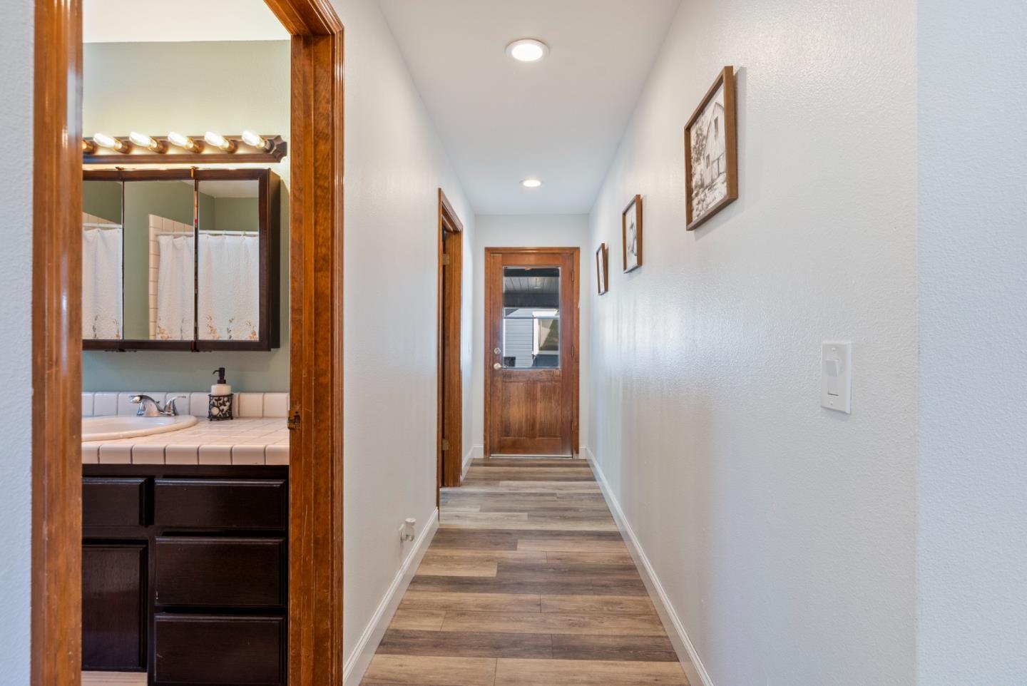 Detail Gallery Image 22 of 61 For 695 Hospital Rd, Hollister,  CA 95023 - 4 Beds | 3 Baths