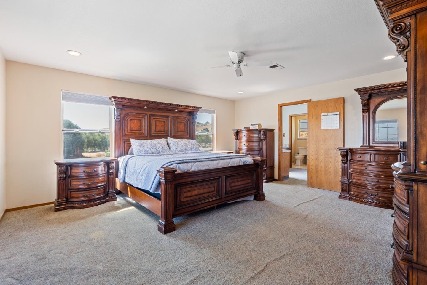 Detail Gallery Image 32 of 61 For 695 Hospital Rd, Hollister,  CA 95023 - 4 Beds | 3 Baths