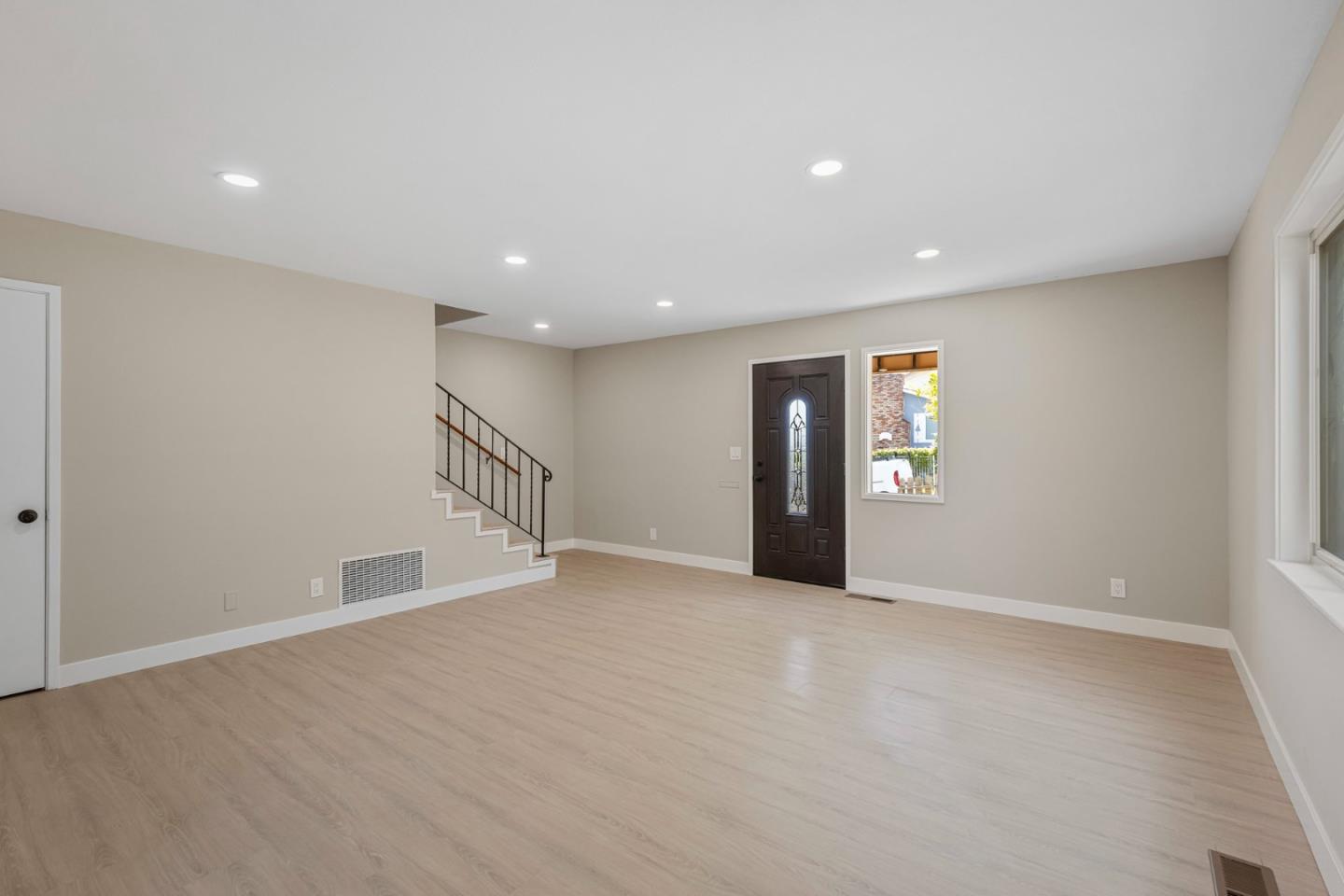 Detail Gallery Image 10 of 56 For 620-624 Mcclellan Ave, Monterey,  CA 93940 - – Beds | – Baths