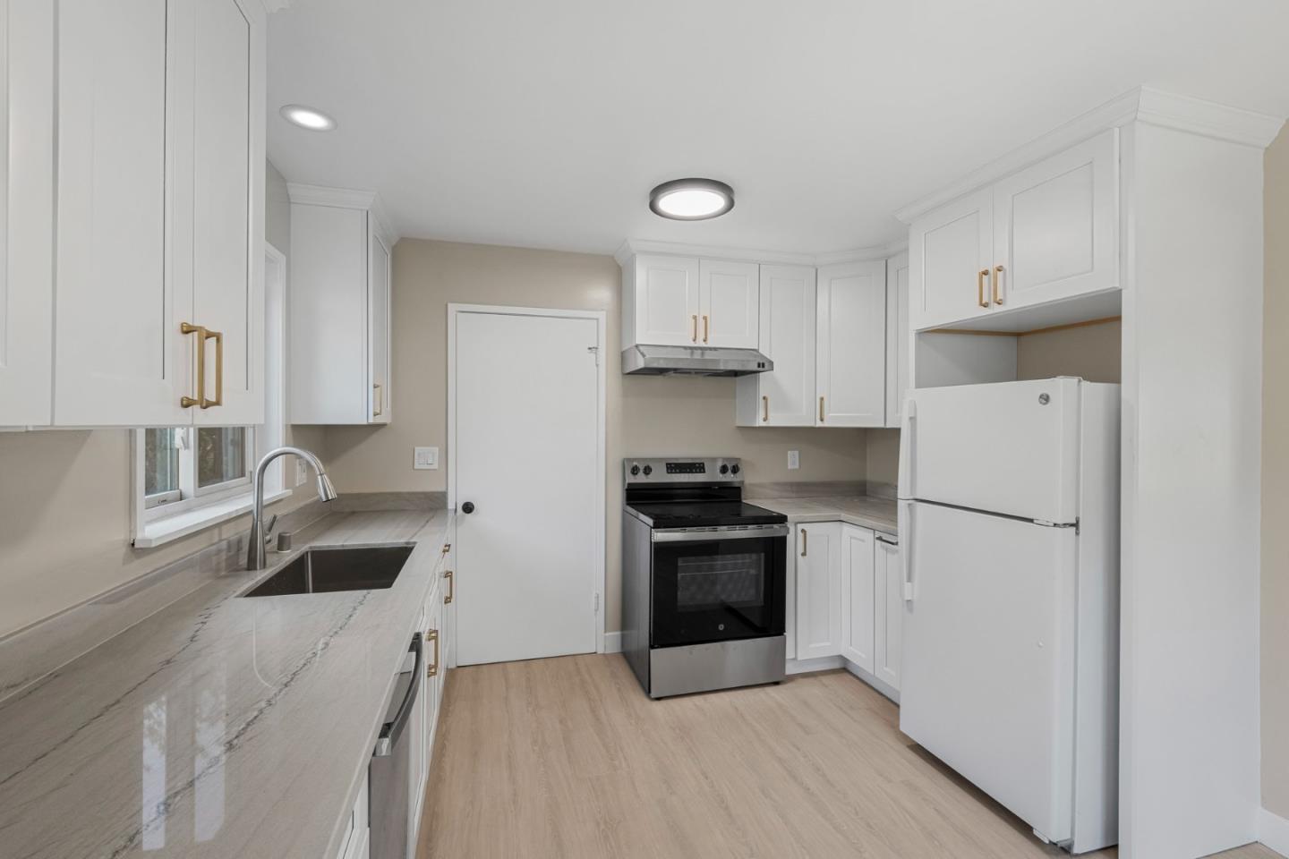 Detail Gallery Image 13 of 56 For 620-624 Mcclellan Ave, Monterey,  CA 93940 - – Beds | – Baths