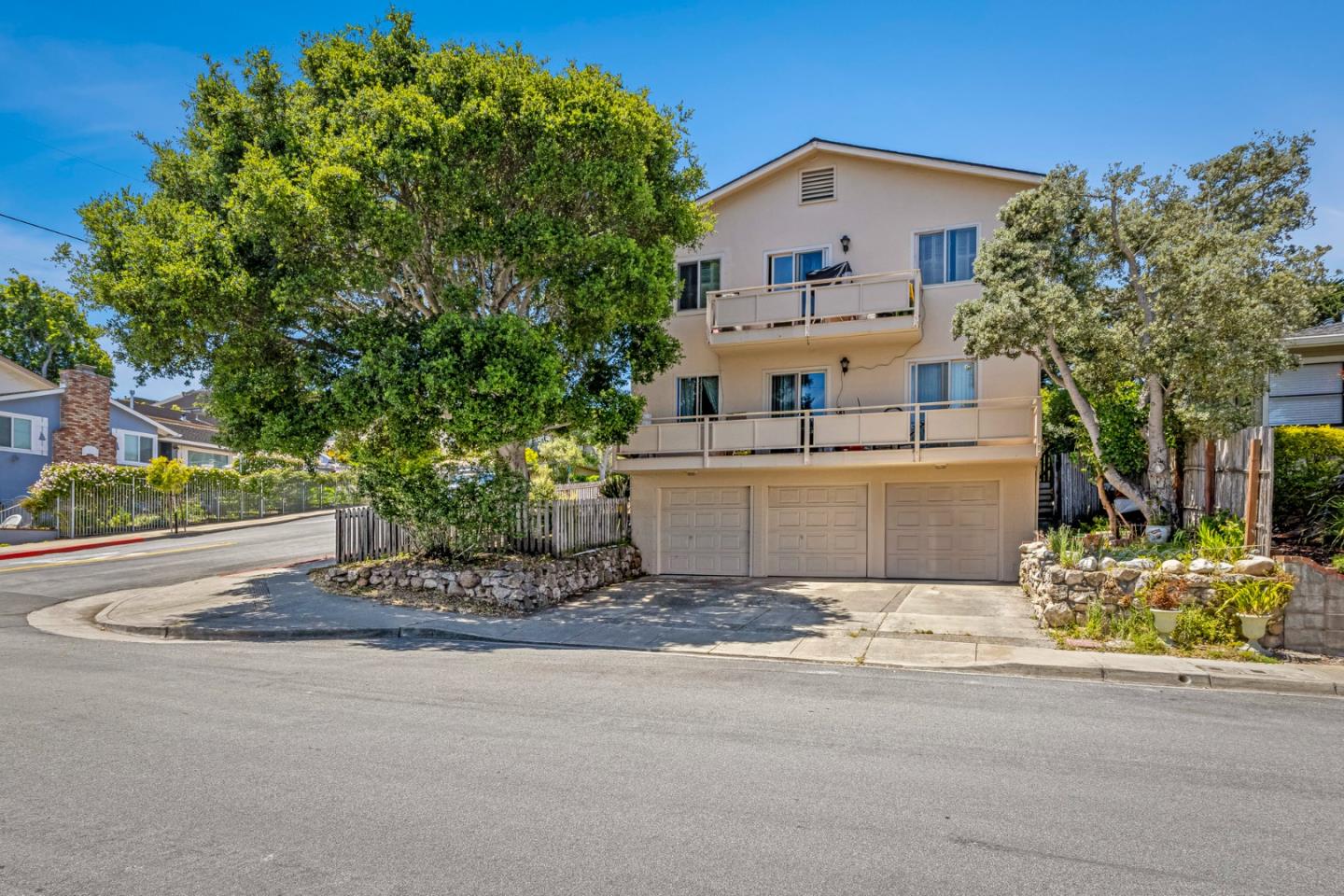 Detail Gallery Image 4 of 56 For 620-624 Mcclellan Ave, Monterey,  CA 93940 - – Beds | – Baths