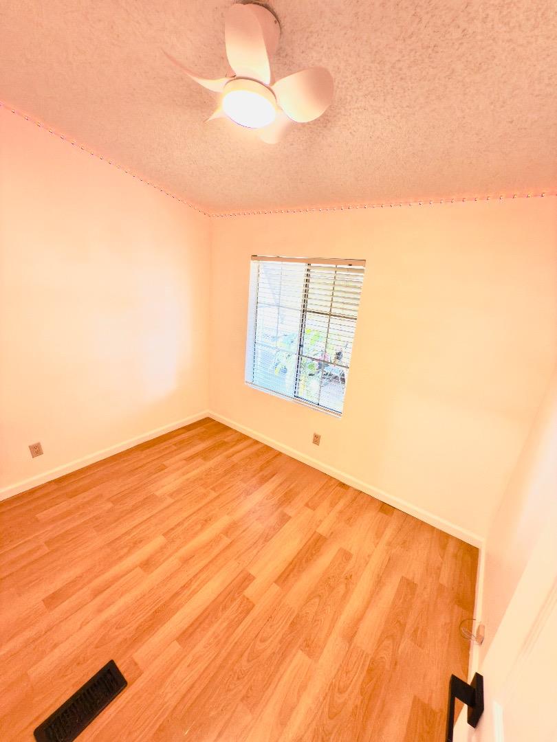 Detail Gallery Image 15 of 27 For 200 Ford Rd #160,  San Jose,  CA 95138 - 3 Beds | 2 Baths