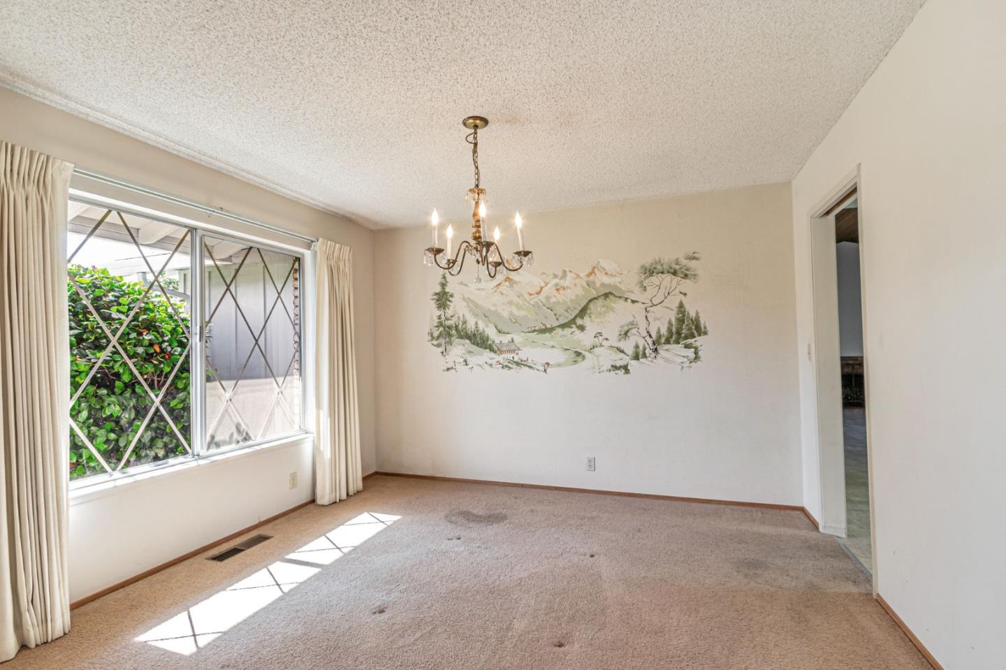 Detail Gallery Image 14 of 28 For 6866 Trinidad Dr, San Jose,  CA 95120 - 4 Beds | 2 Baths