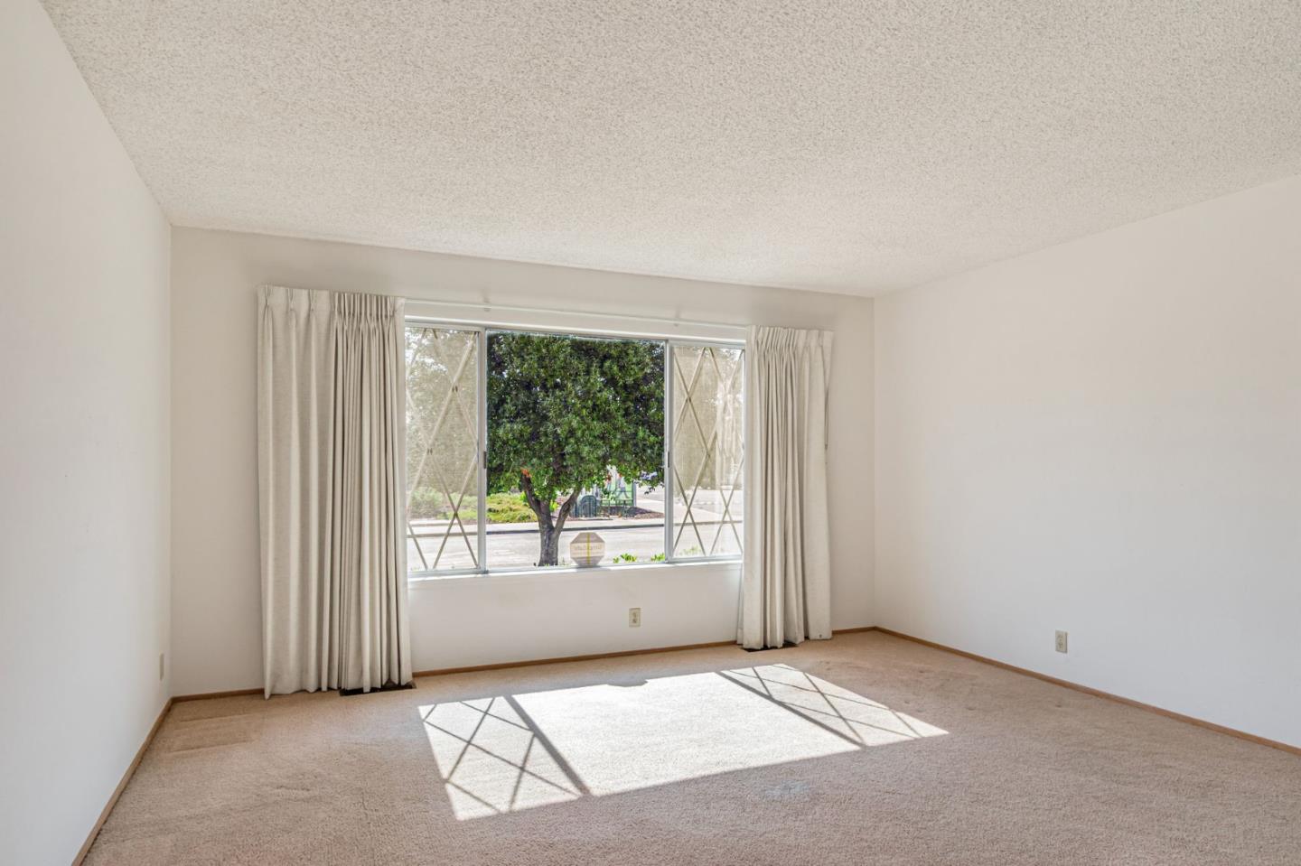 Detail Gallery Image 16 of 28 For 6866 Trinidad Dr, San Jose,  CA 95120 - 4 Beds | 2 Baths