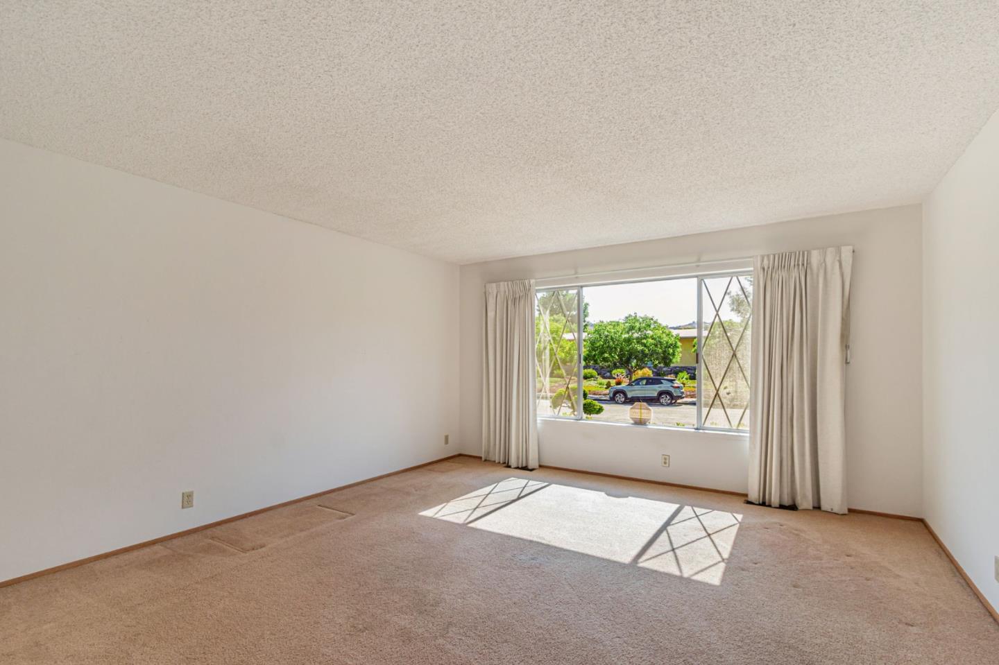 Detail Gallery Image 17 of 28 For 6866 Trinidad Dr, San Jose,  CA 95120 - 4 Beds | 2 Baths