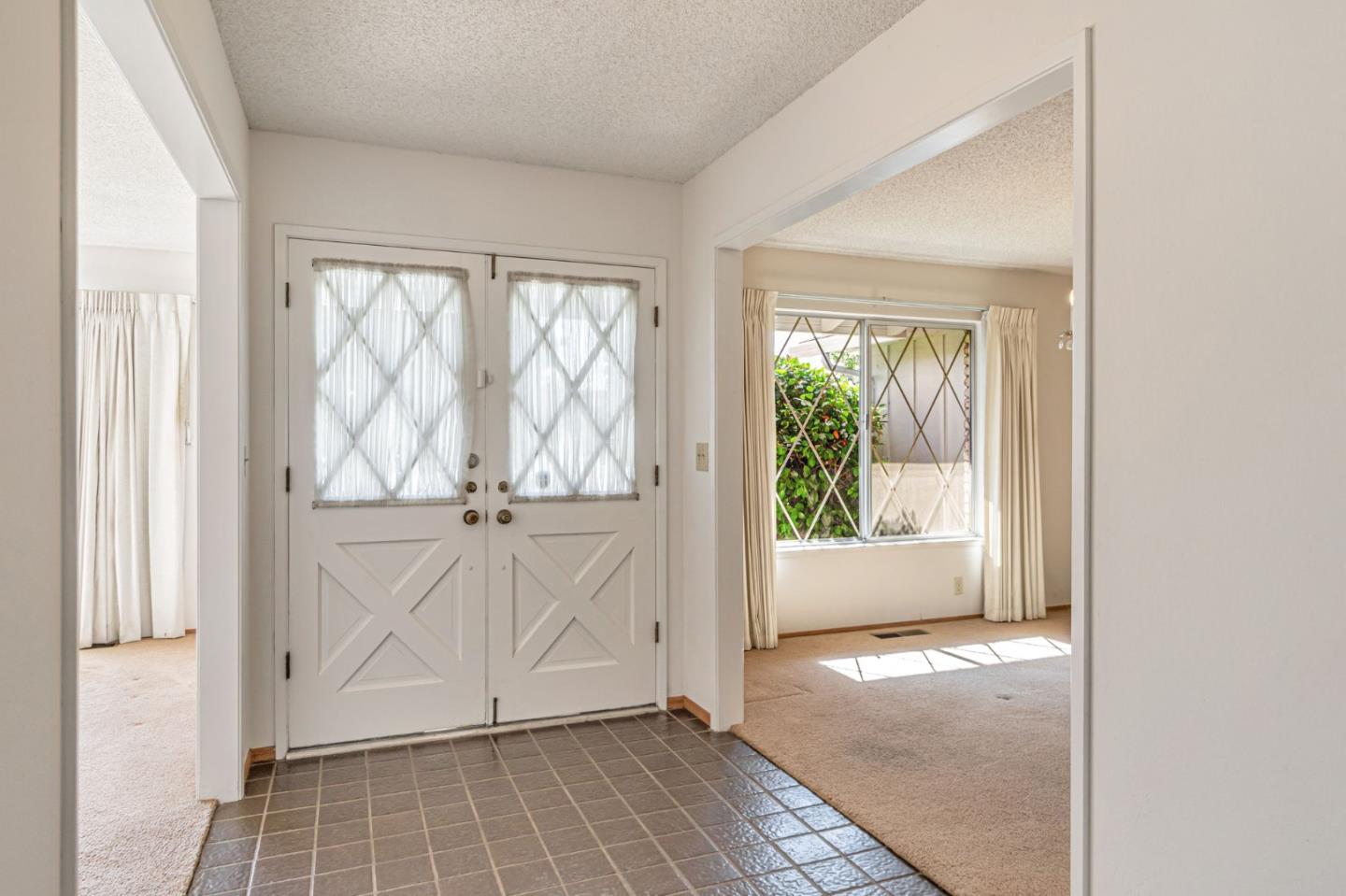 Detail Gallery Image 5 of 28 For 6866 Trinidad Dr, San Jose,  CA 95120 - 4 Beds | 2 Baths