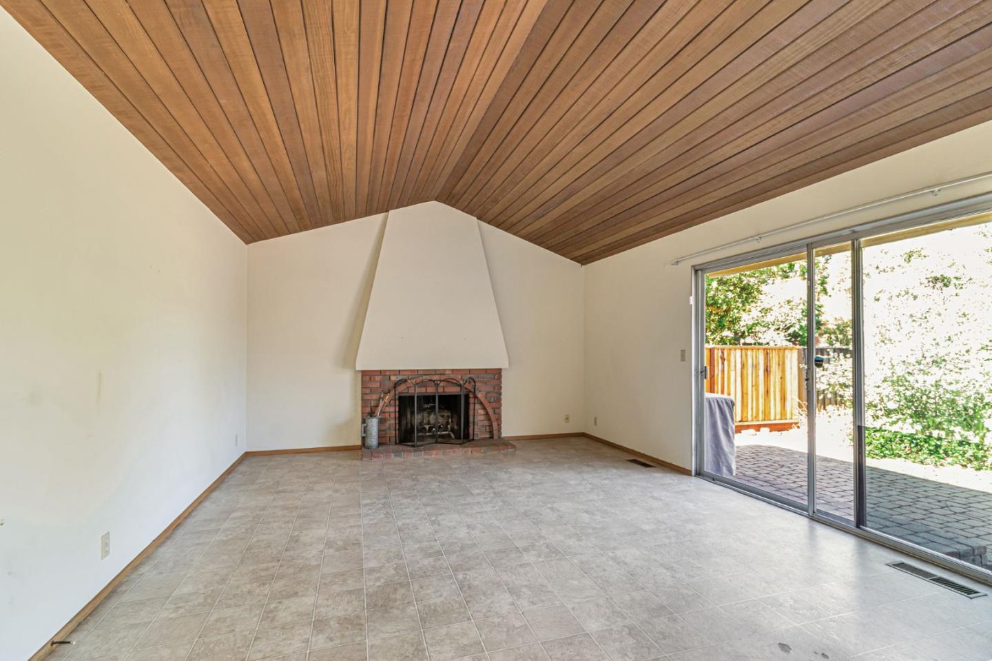 Detail Gallery Image 6 of 28 For 6866 Trinidad Dr, San Jose,  CA 95120 - 4 Beds | 2 Baths