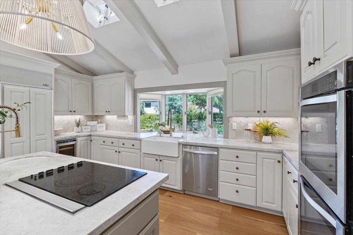 Detail Gallery Image 17 of 78 For 17095 Summit Way, Los Gatos,  CA 95030 - 4 Beds | 3/1 Baths