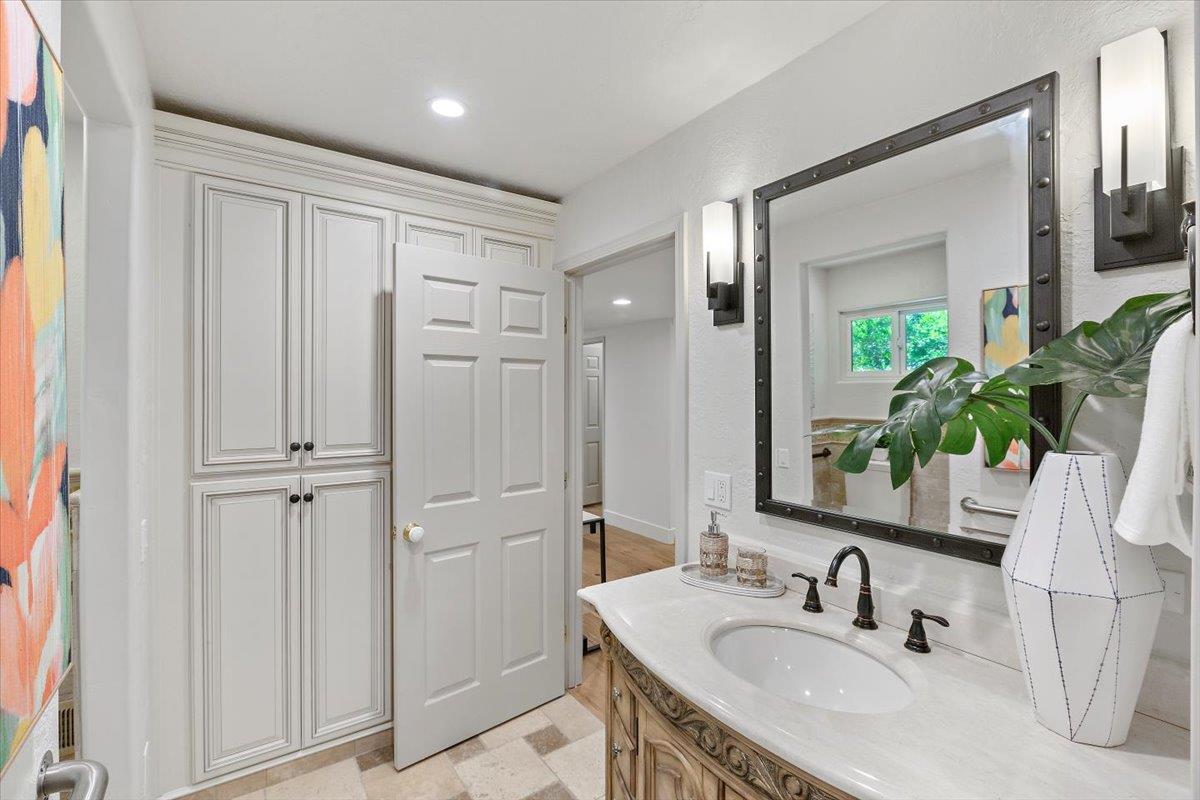 Detail Gallery Image 45 of 78 For 17095 Summit Way, Los Gatos,  CA 95030 - 4 Beds | 3/1 Baths