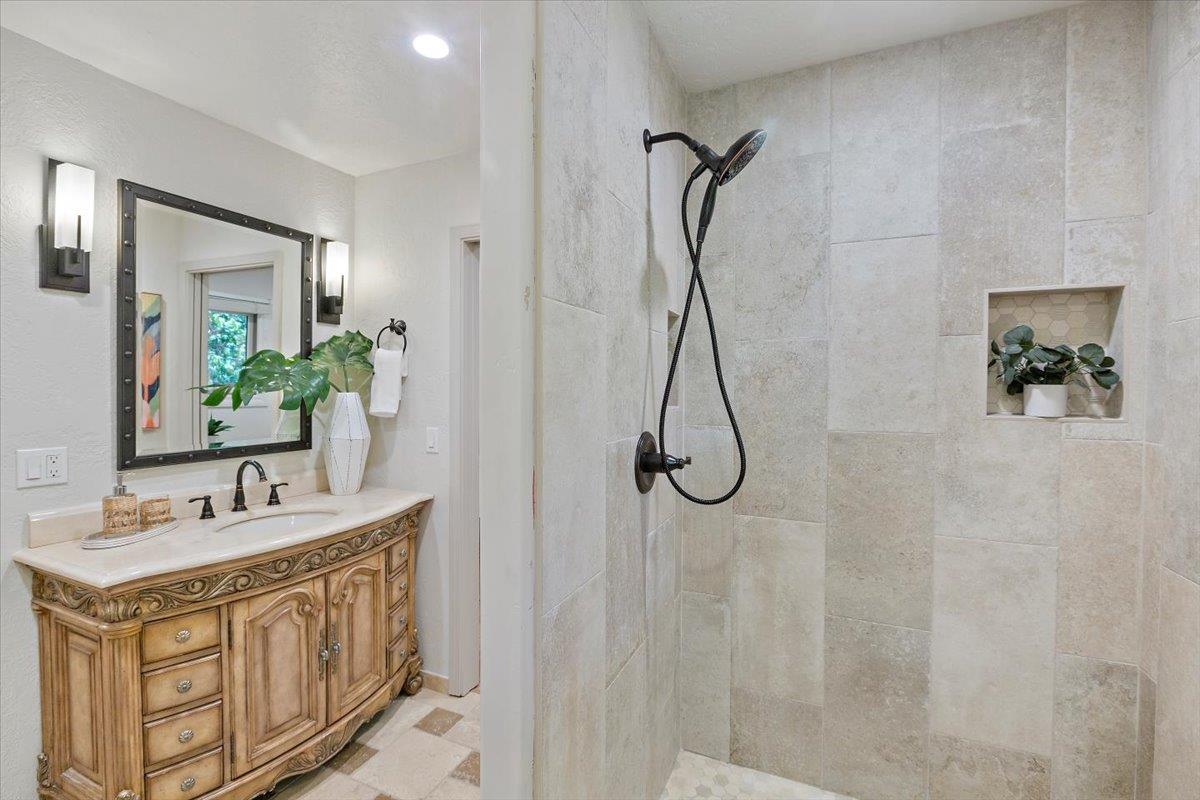 Detail Gallery Image 46 of 78 For 17095 Summit Way, Los Gatos,  CA 95030 - 4 Beds | 3/1 Baths