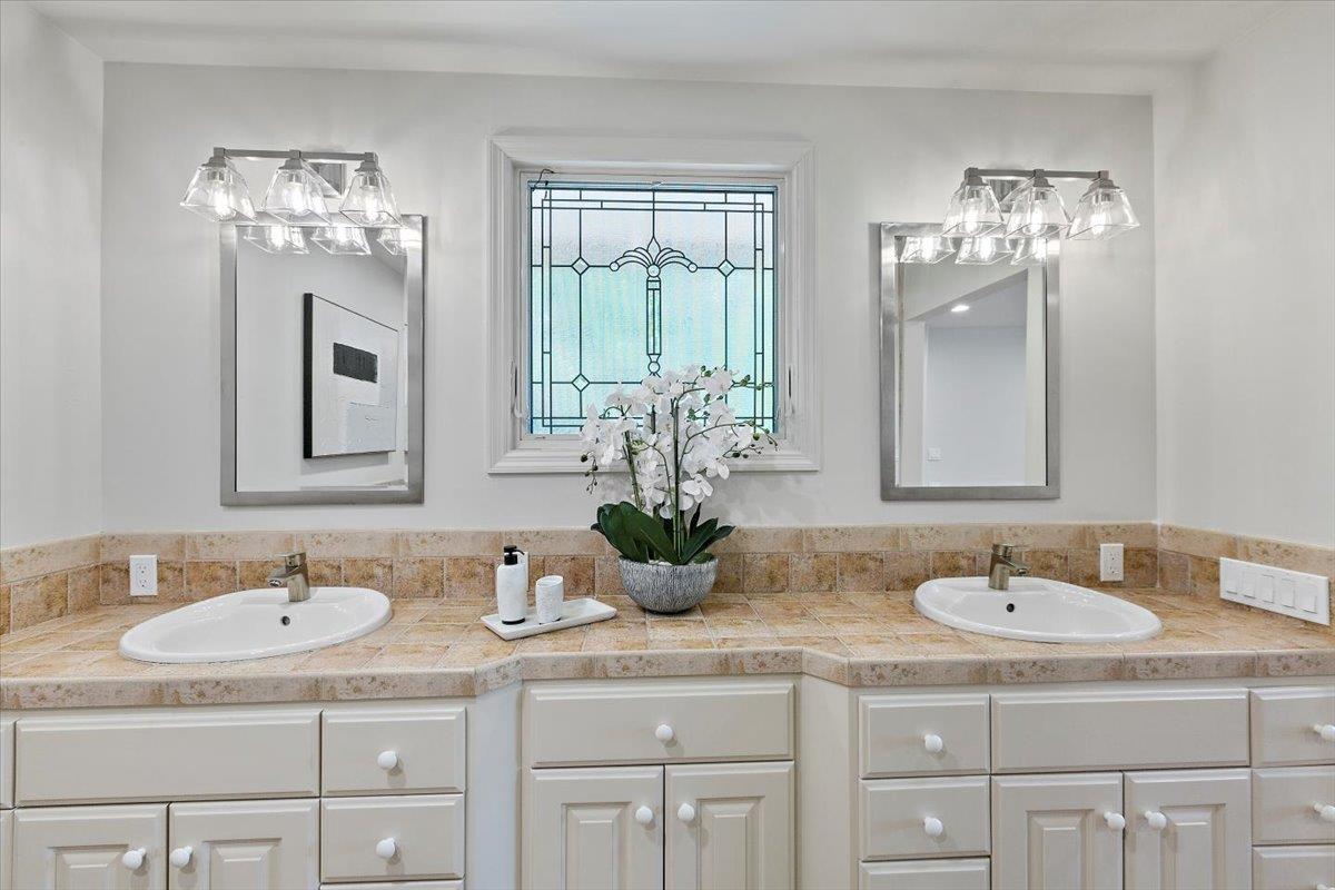 Detail Gallery Image 55 of 78 For 17095 Summit Way, Los Gatos,  CA 95030 - 4 Beds | 3/1 Baths
