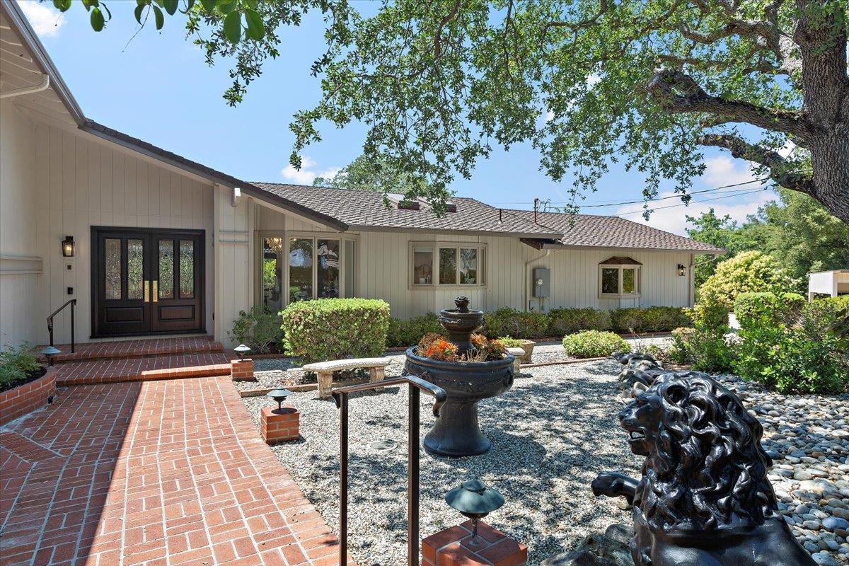 Detail Gallery Image 6 of 78 For 17095 Summit Way, Los Gatos,  CA 95030 - 4 Beds | 3/1 Baths