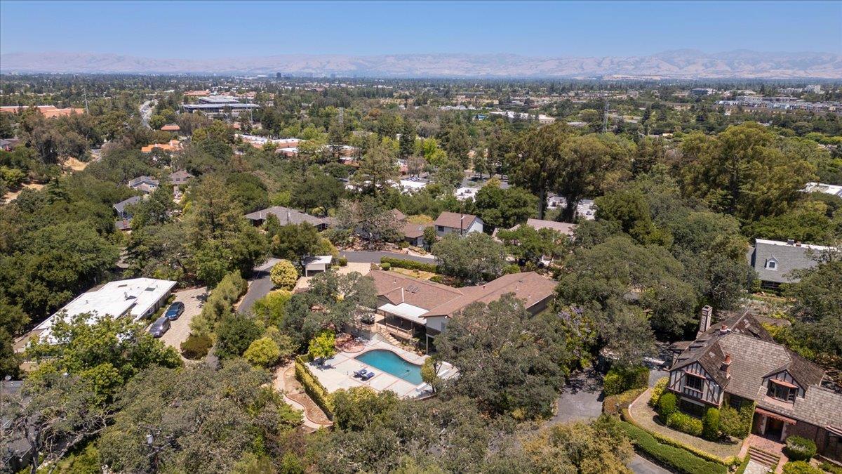 Detail Gallery Image 70 of 78 For 17095 Summit Way, Los Gatos,  CA 95030 - 4 Beds | 3/1 Baths