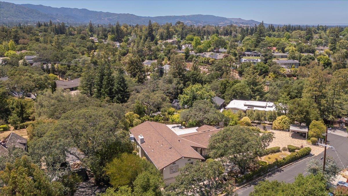 Detail Gallery Image 74 of 78 For 17095 Summit Way, Los Gatos,  CA 95030 - 4 Beds | 3/1 Baths