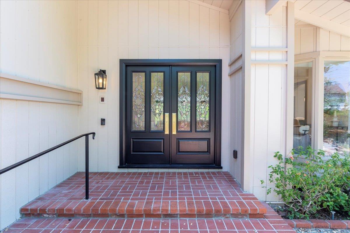 Detail Gallery Image 8 of 78 For 17095 Summit Way, Los Gatos,  CA 95030 - 4 Beds | 3/1 Baths