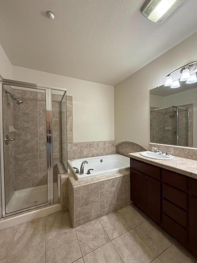 Detail Gallery Image 14 of 23 For 4171 Clarinbridge Cir, Dublin,  CA 94568 - 2 Beds | 2 Baths